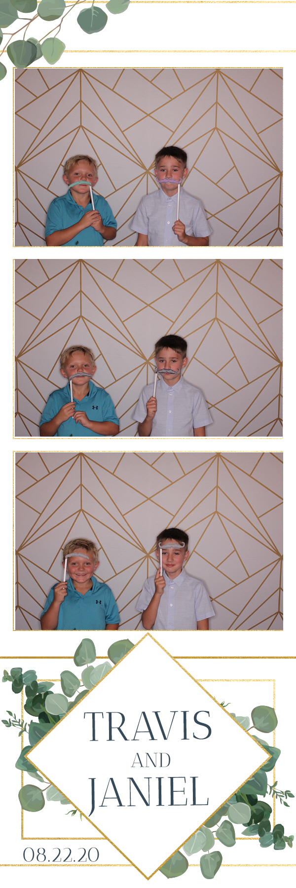 Jacquie & Dennis’ Wedding | View more photos from the event at gallery.photoboothbillings.com/u/PhotoBoothBillings/Jacquie-Dennis’-Wedding-0